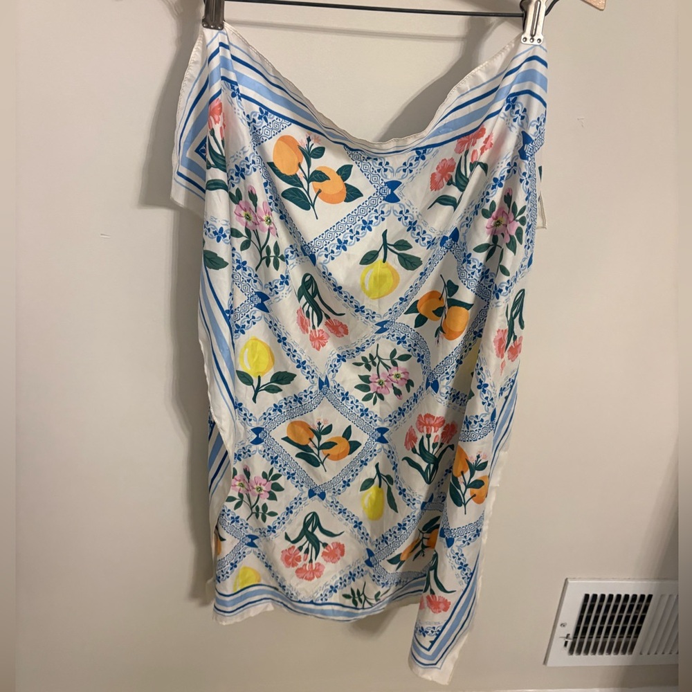 Old Navy Satin Floral / Citrus Wrap - Picture 5 of 5